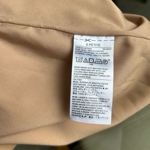 New Banana Republic Wrap Skirt size 8 petite with pockets - Picture 7 of 12